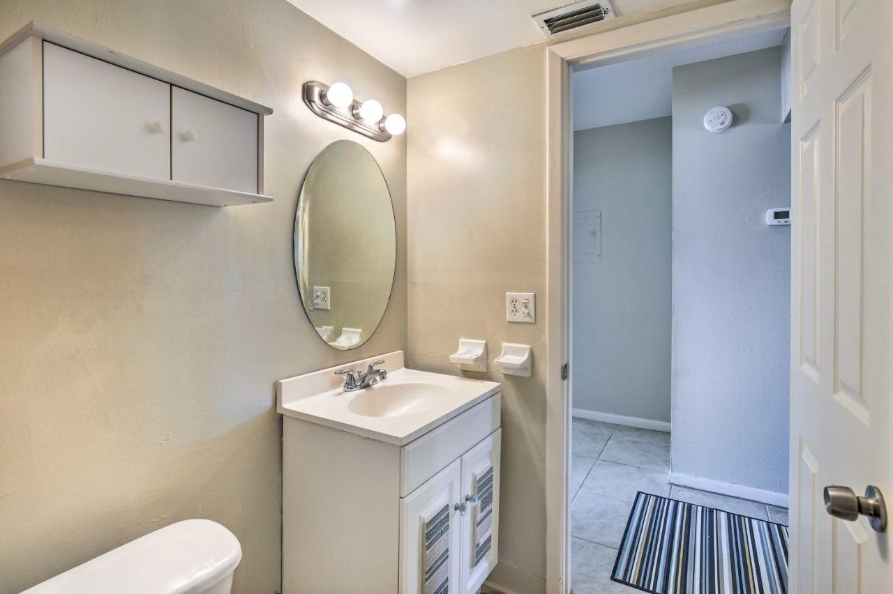 St Pete Condo With Heated Pool - Less Than 1 Mi To Beach! St. Pete Beach Extérieur photo