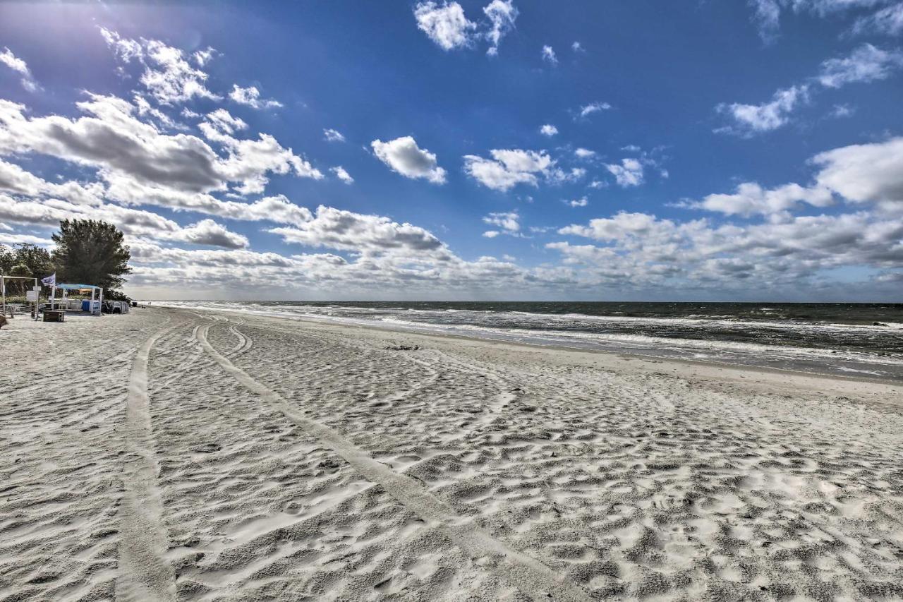St Pete Condo With Heated Pool - Less Than 1 Mi To Beach! St. Pete Beach Extérieur photo
